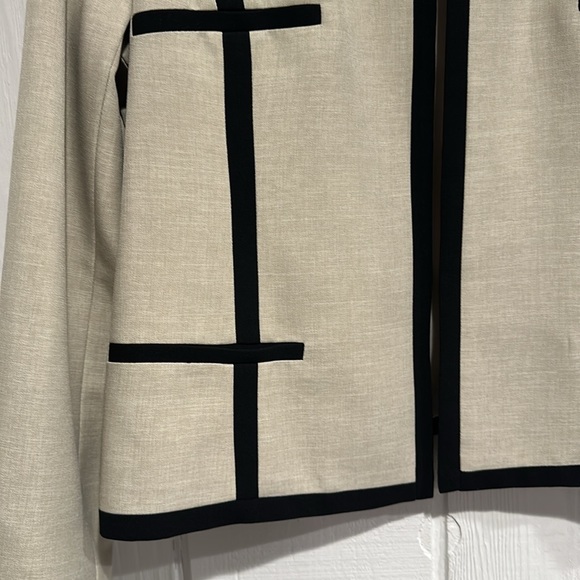 Jones Studio Tan-Black Blazer - Picture 2 of 5